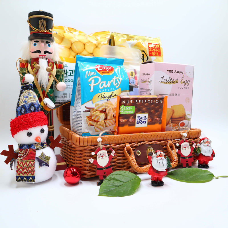 Cozy Joy Hamper